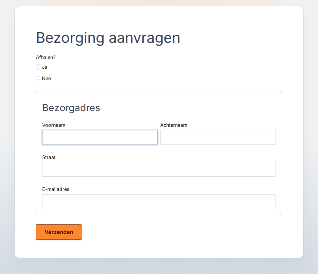 Gepubliceerd formulier met Sectie Bezorgadres, titel zichtbaar, rand om een Rij met Voornaam en Achternaam plus Straat en E-mailadres